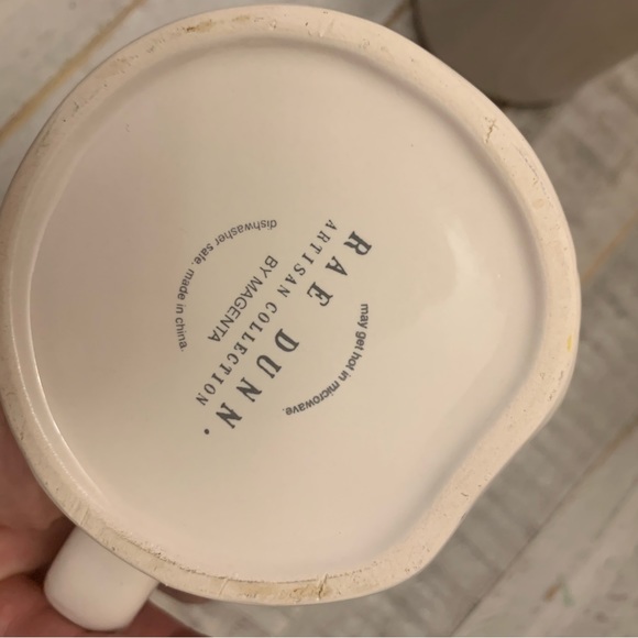 Never Used RAE DUNN King & Queen Coffee Mugs Set Tea Cups Collector Artisan - Picture 9 of 11